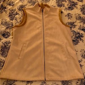 Brand new Orvis Women’s Vest✌🏼